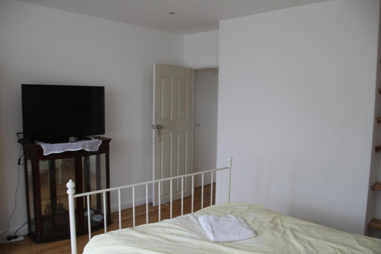 Beautiful Double Bedroom Edgware Exterior foto